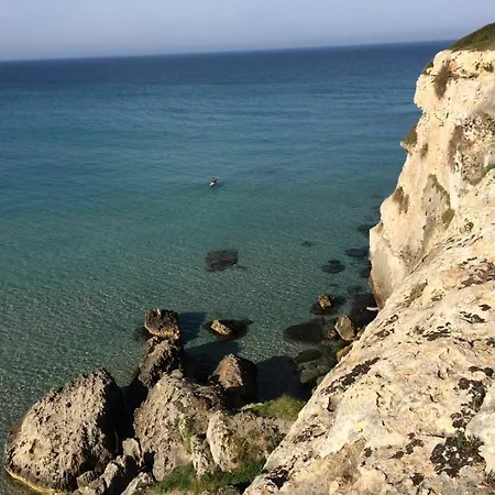 With 2 Bedrooms In Torre Dell'orso, With Furnished Balcony - *